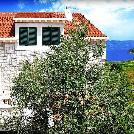 Apartments Vrdoljak Lumbarda Eksteriør bilde