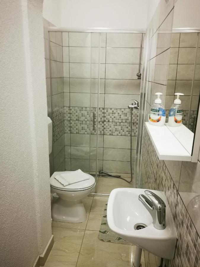 Apartments Vrdoljak Lumbarda Eksteriør bilde