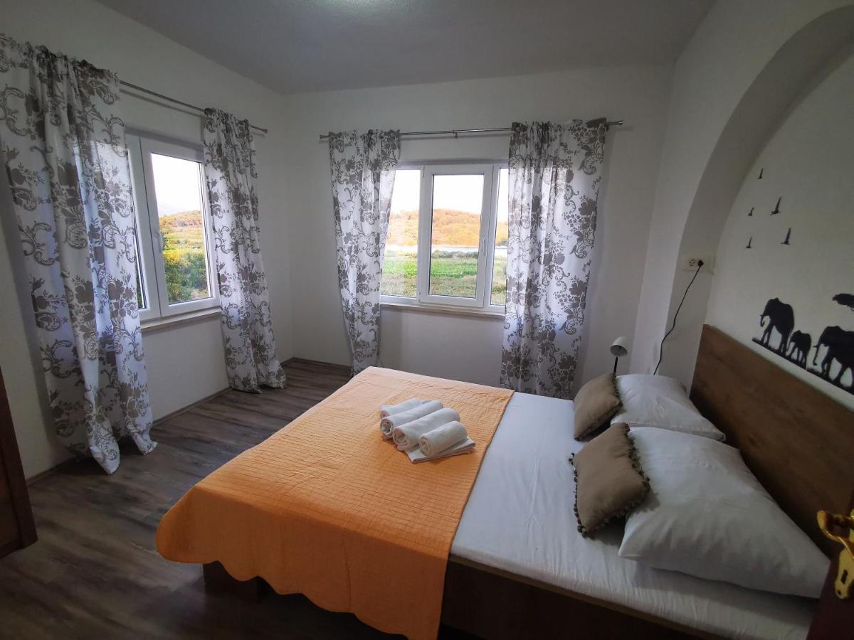 Apartments Vrdoljak Lumbarda Eksteriør bilde