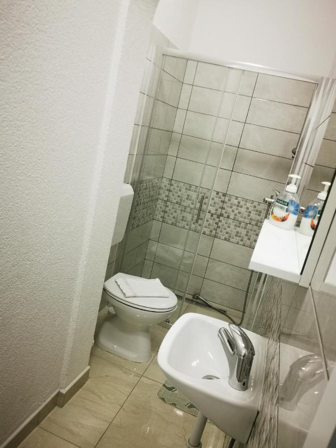 Apartments Vrdoljak Lumbarda Eksteriør bilde