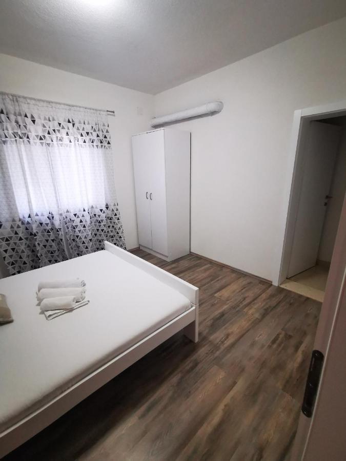 Apartments Vrdoljak Lumbarda Eksteriør bilde
