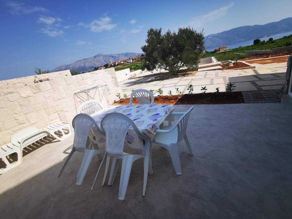 Apartments Vrdoljak Lumbarda Eksteriør bilde
