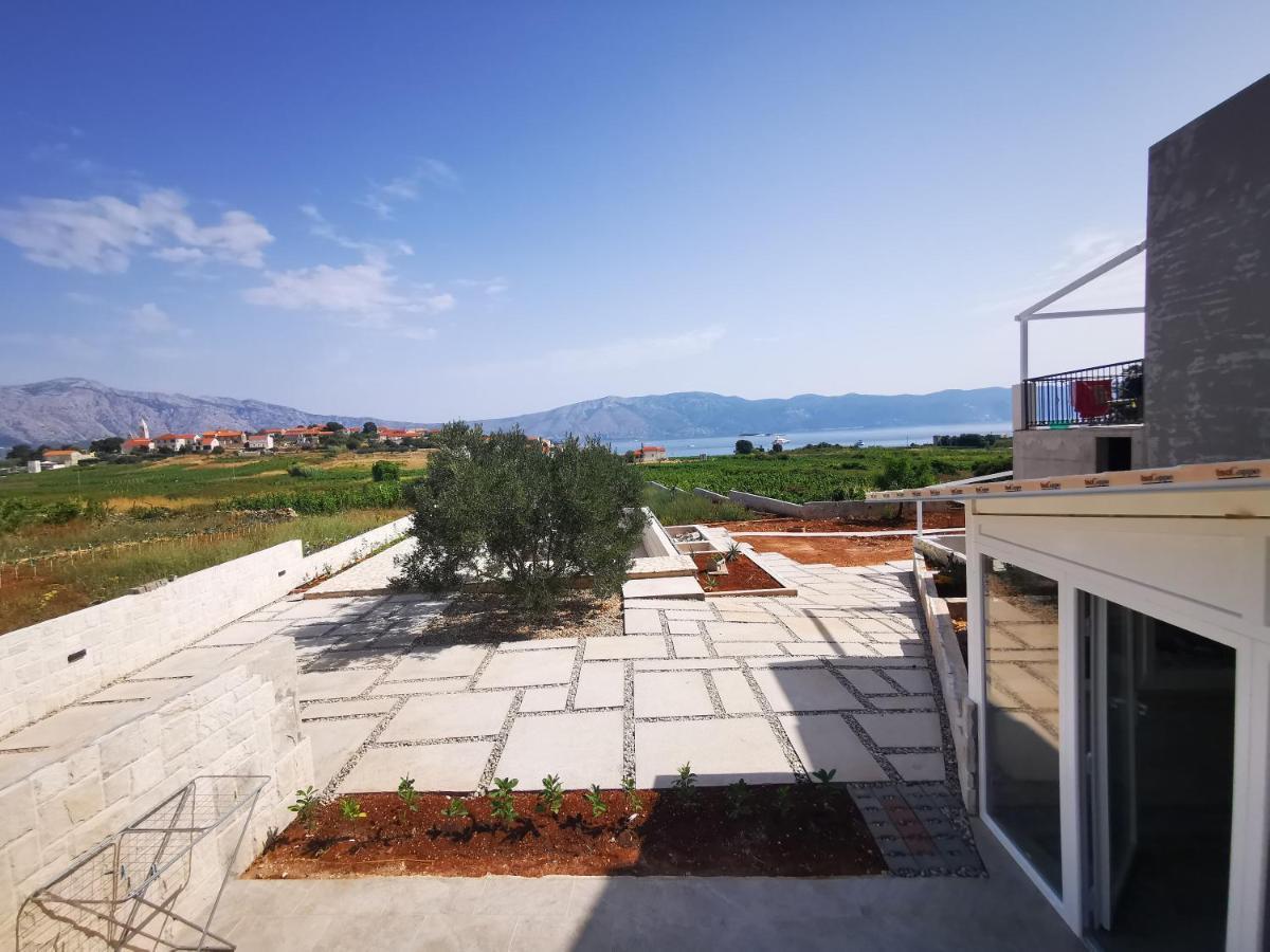 Apartments Vrdoljak Lumbarda Eksteriør bilde