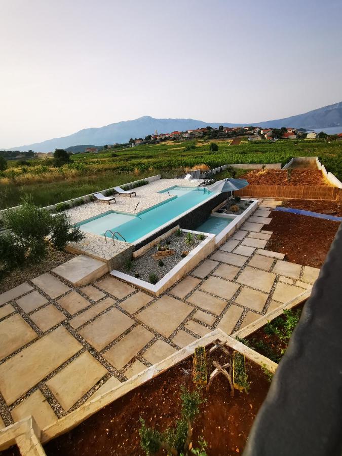 Apartments Vrdoljak Lumbarda Eksteriør bilde