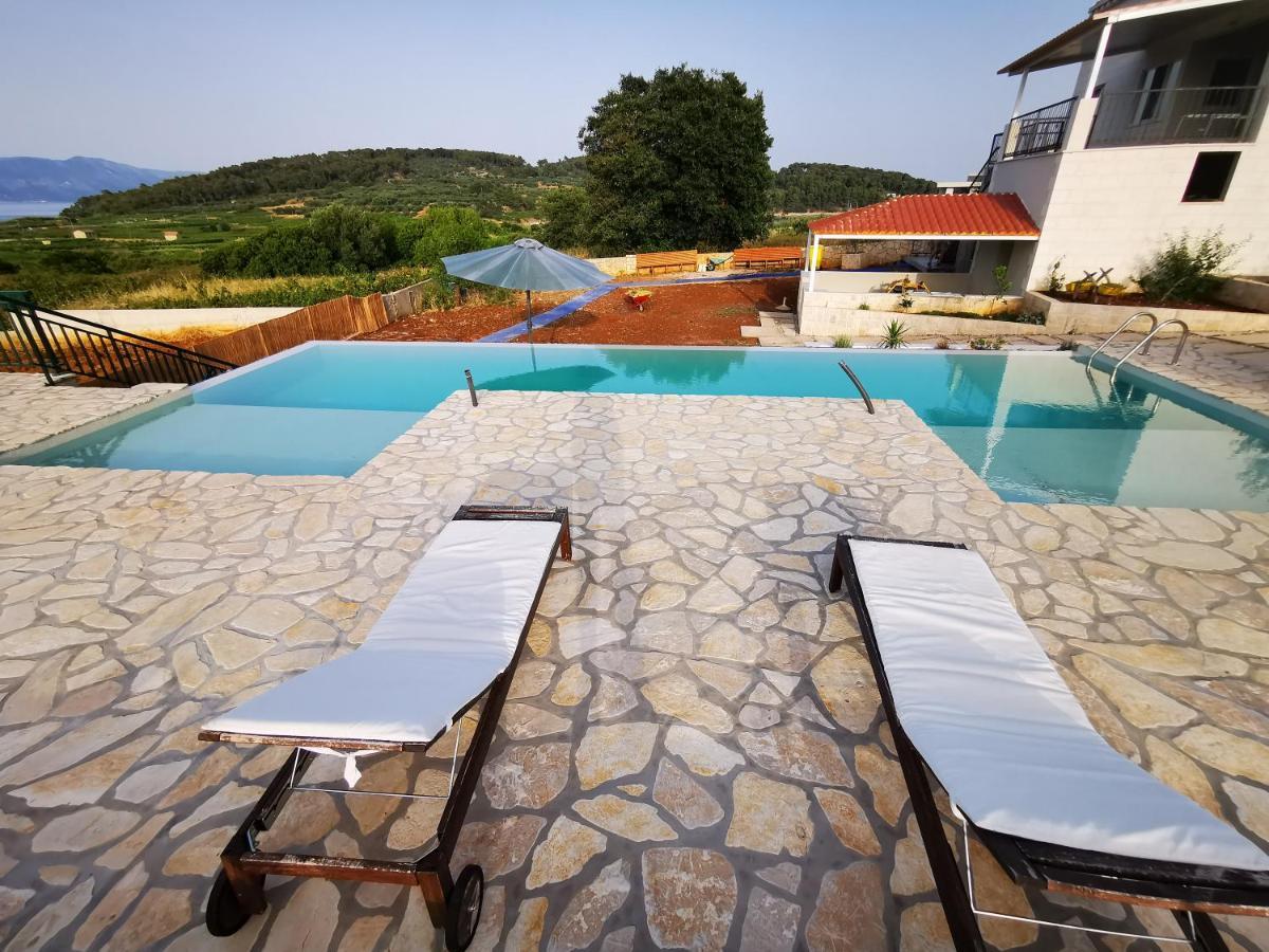Apartments Vrdoljak Lumbarda Eksteriør bilde